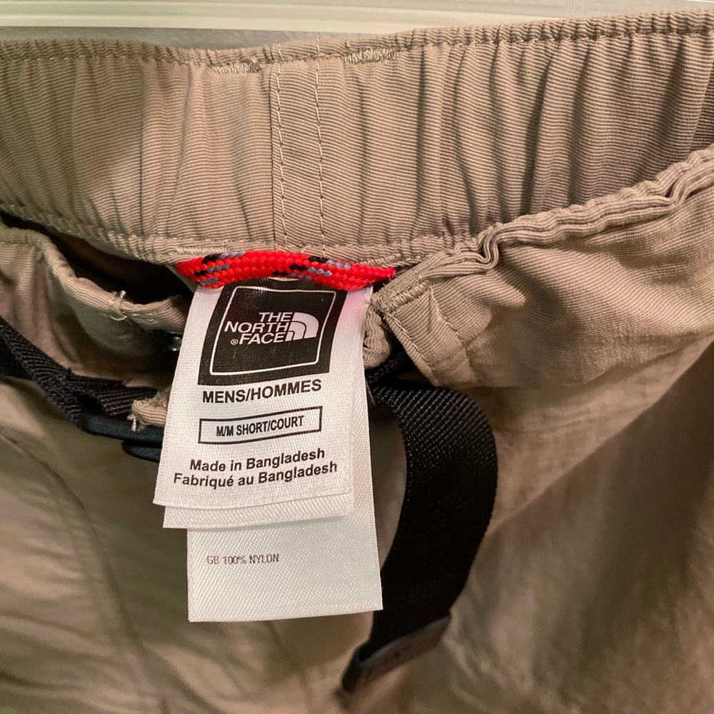 The North Face Short Court Convertible Belted Pant